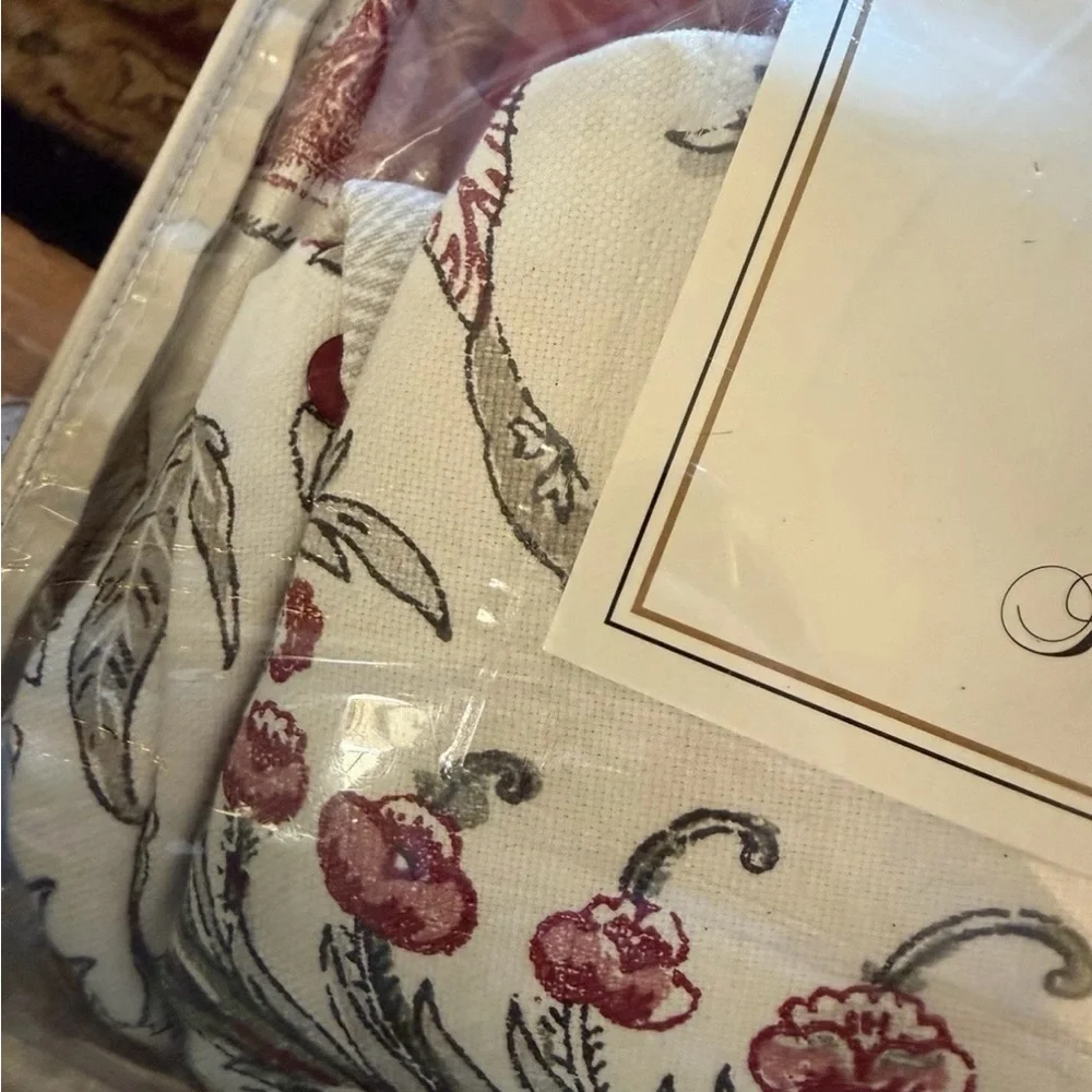 Rose Tree Floral Comforter Set with Red and Pink Accents